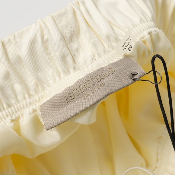 FEAR OF GOD Essentials Casual beach shorts - Picture 2 of 8